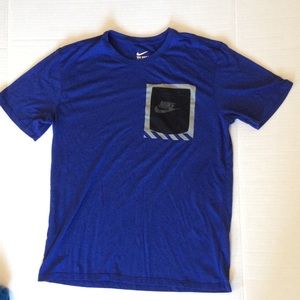 Men’s Nike tee